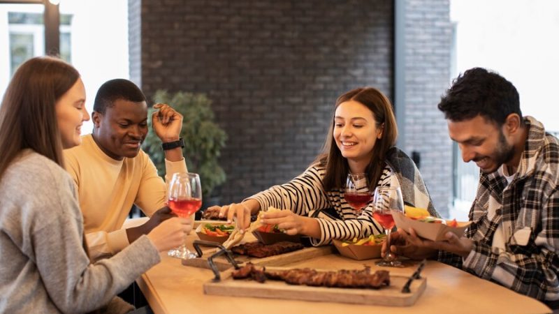Carnes e Cortes para um Churrasco com os Amigos: Guia Completo para Acertar Sempre
